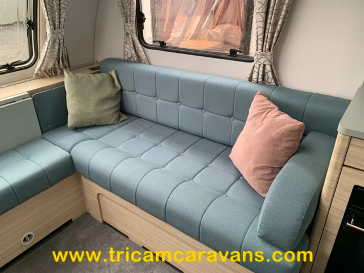 2021 Adria Altea 651DP Tyne, Twin Fixed Beds - Image 4