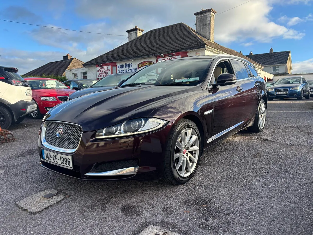 Jaguar XF 2014  2.2 DIESEL  ESTATE  AUTOMATIC - Image 2