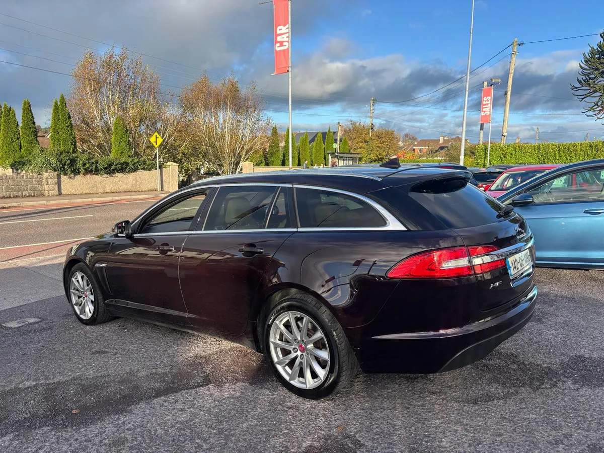 Jaguar XF 2014  2.2 DIESEL  ESTATE  AUTOMATIC - Image 4