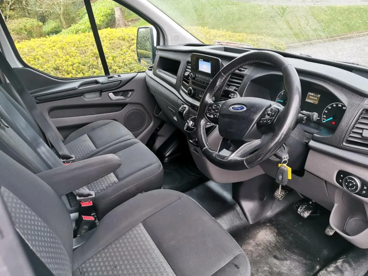 182 Ford Transit Custom CVRT 10/2026 - Image 2