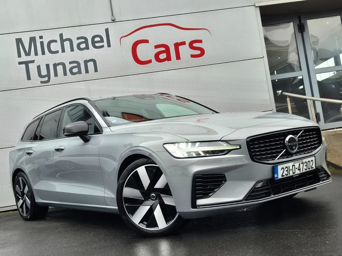 2023 Volvo V60 T6 PHEV Estate, 19" Alloys - Image 4