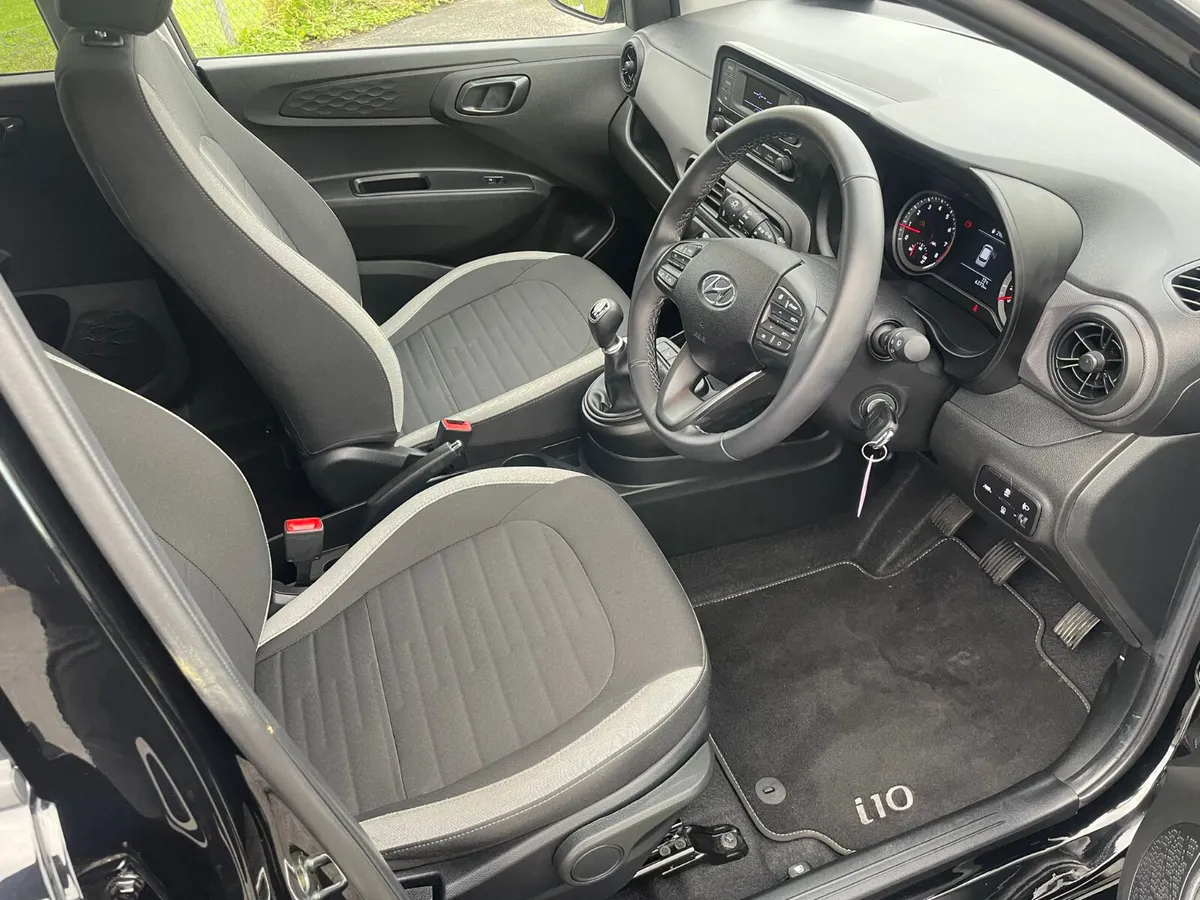 Hyundai i10 2022 - Image 2