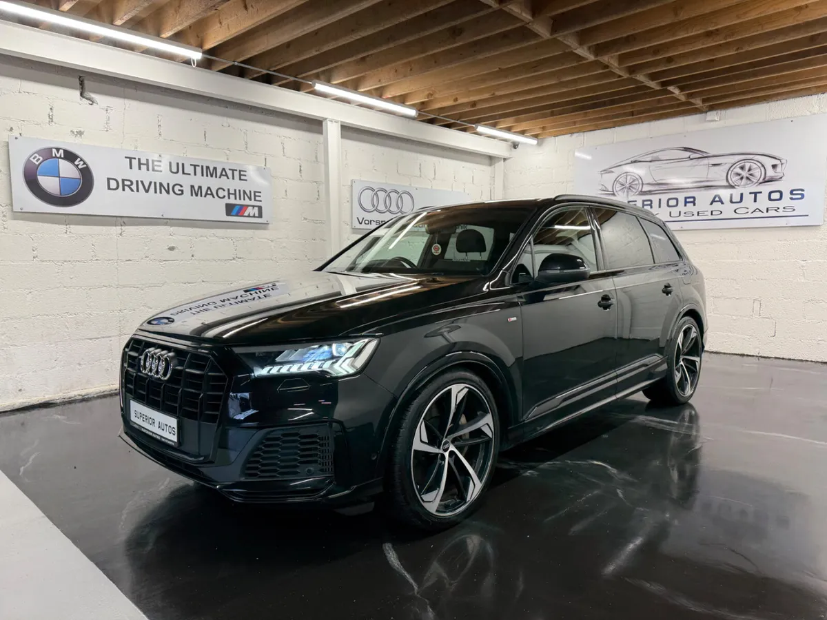 2021 Audi Q7 55TFSI Quattro S-Line Black Edition - Image 4