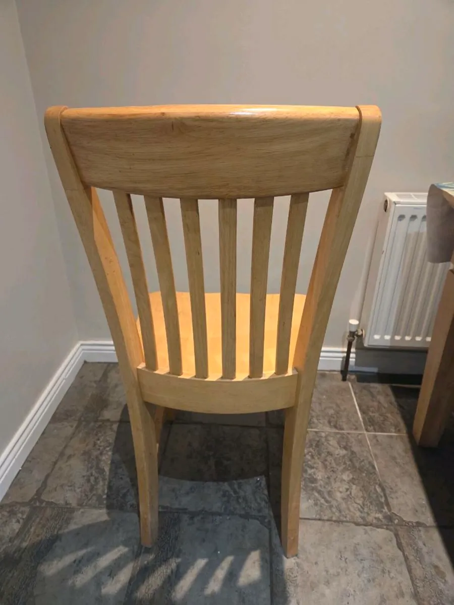 Kitchen table and chairs - Image 4