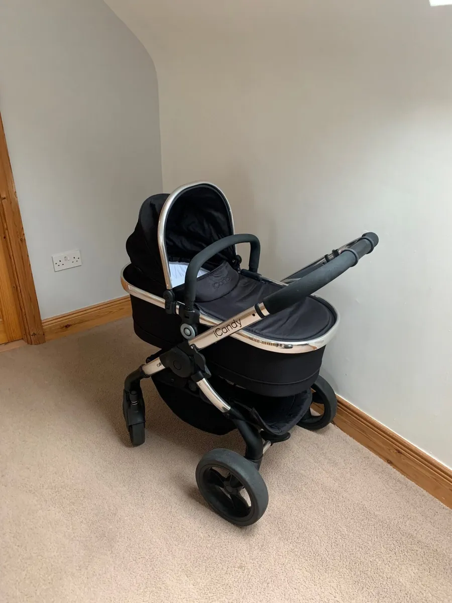 Baby pram, car seats, strollers a s baby items - Image 1