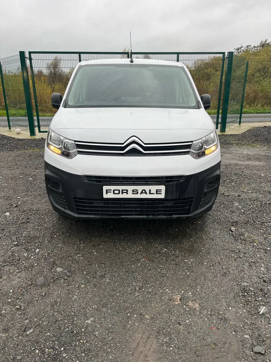 2024 CITROEN BERLINGO - Image 1