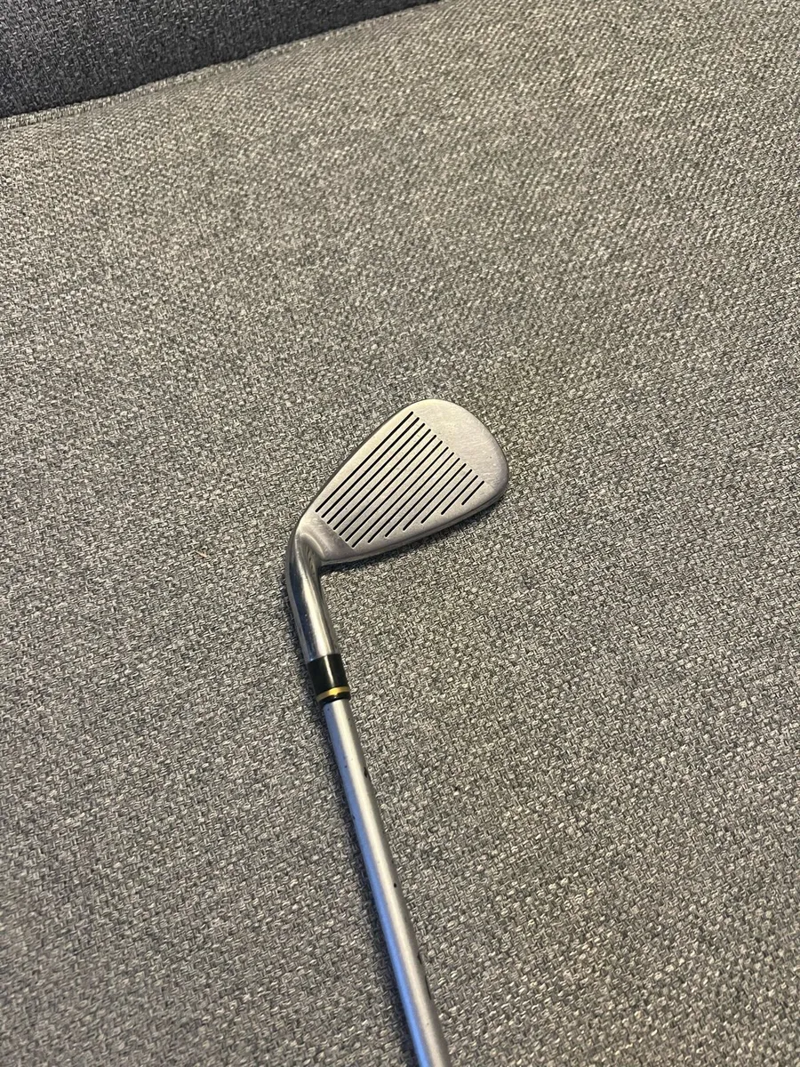 Taylormade R5 driving Iron - Image 3
