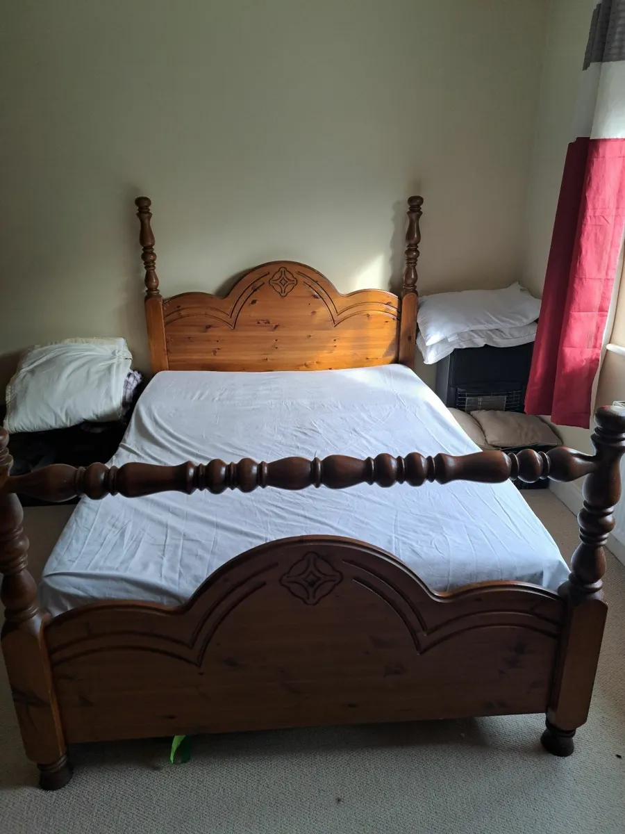 Beautiful Pine double bed - Image 2
