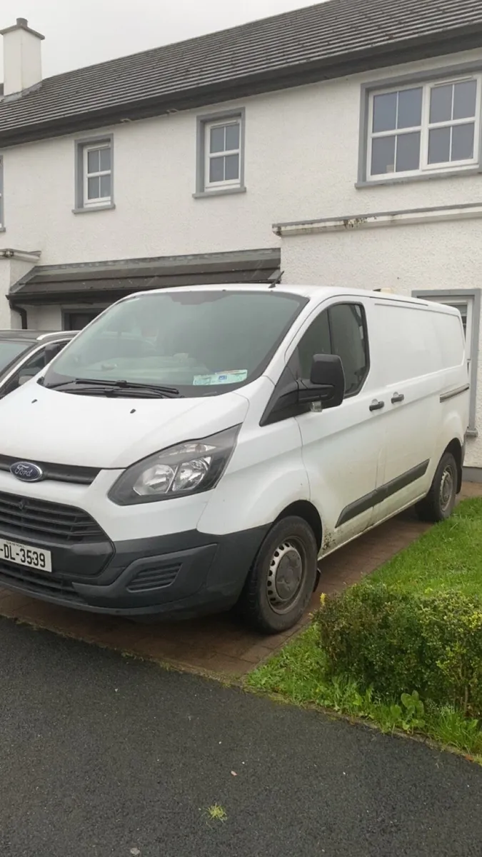 Transit custom van - Image 1