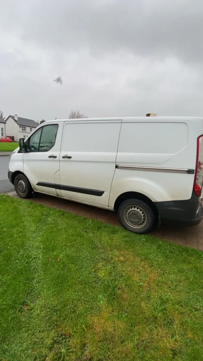 Transit custom van - Image 2