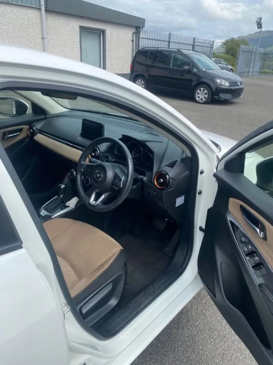 Mazda Demio 2017 - Image 2