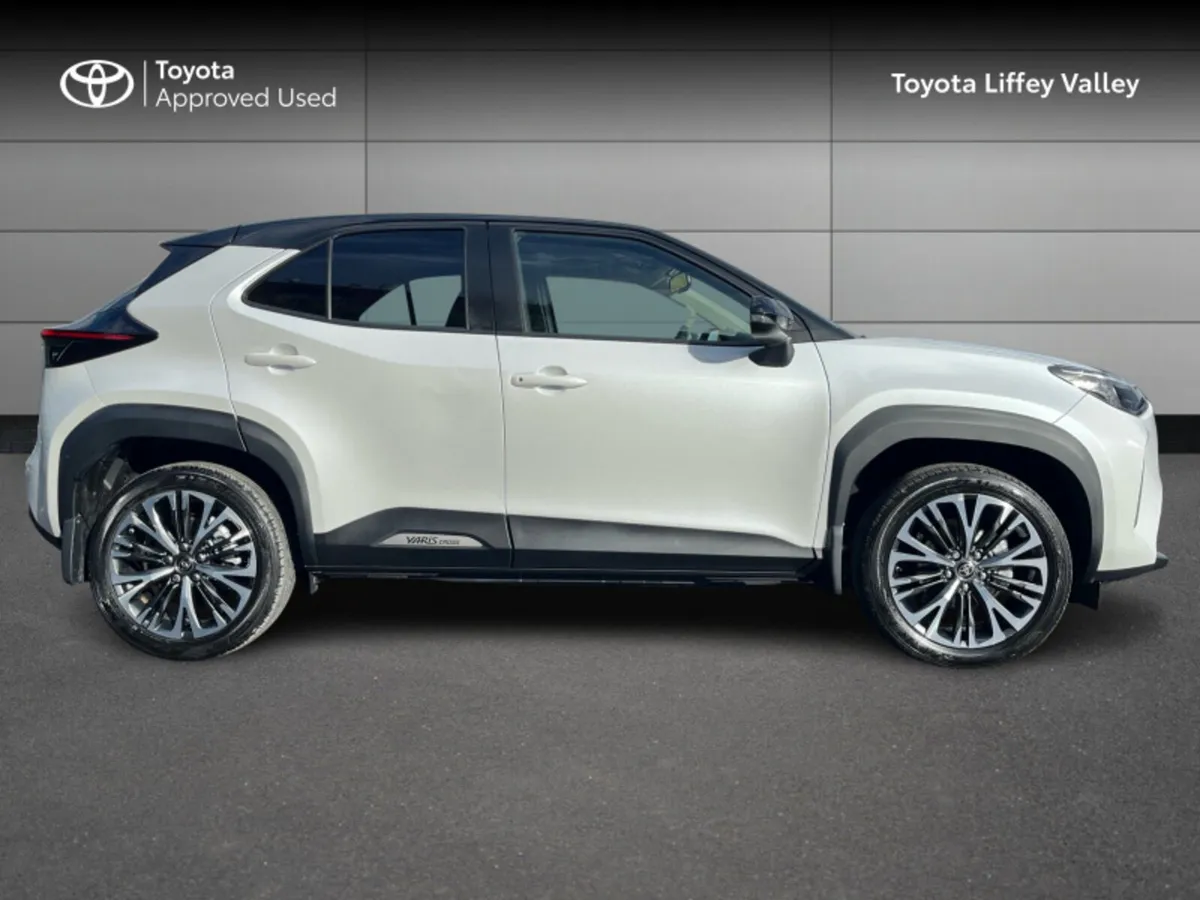 Toyota Yaris YARIS CROSS SOL AUTO - Image 3