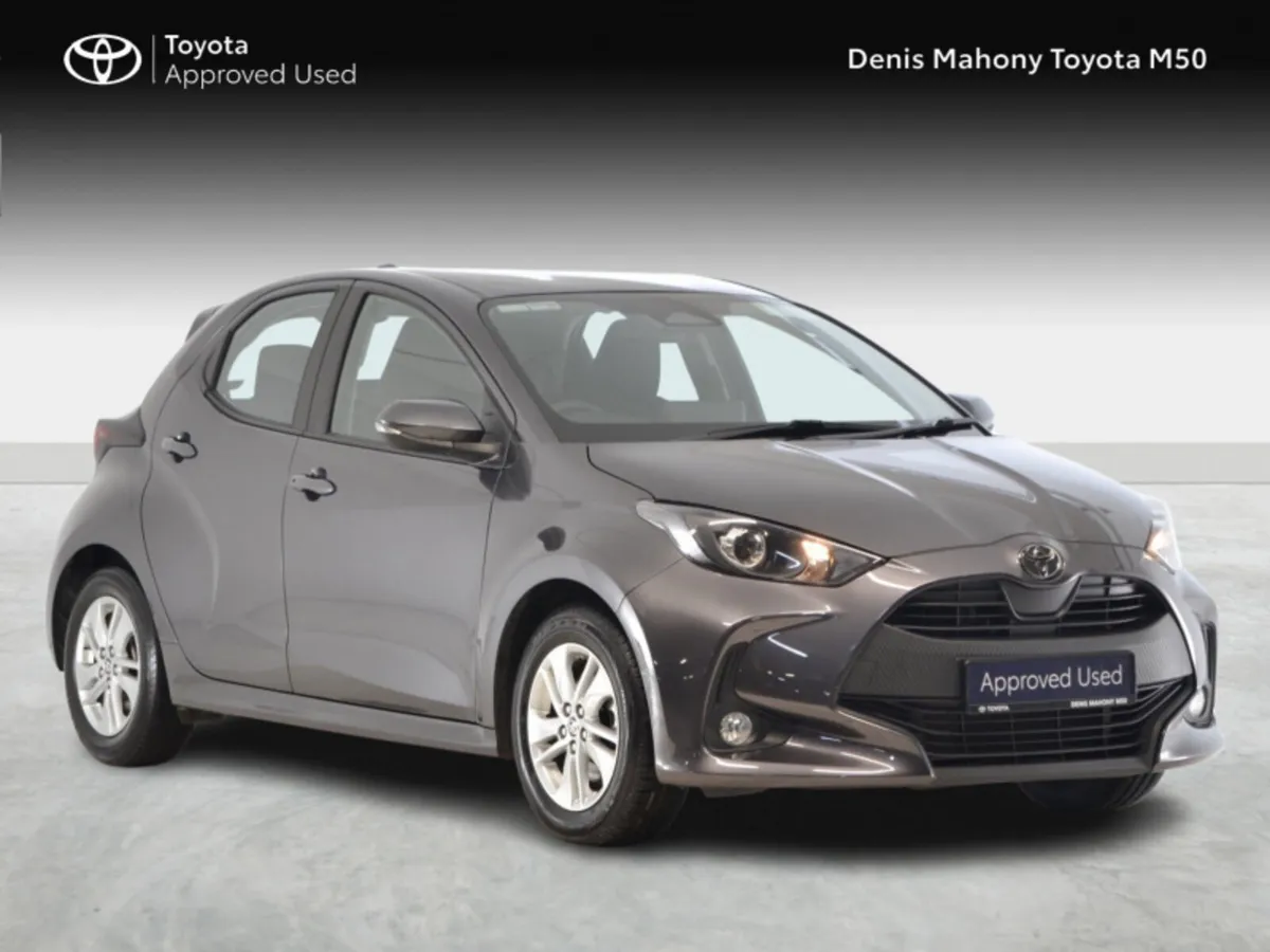 Toyota Yaris Hybrid Luna Auto - Image 1