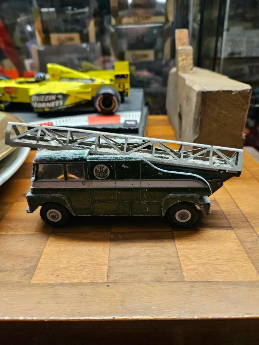 Dinky 1960's Outside Bradcastibg Van - Image 3