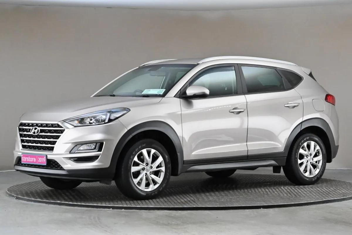 Hyundai Tucson 1.6 6spd Executive  full Leather c - Image 4