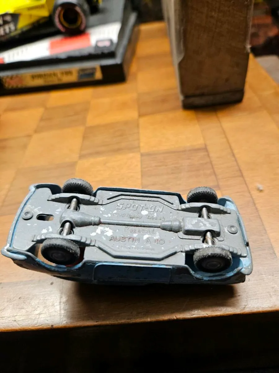 Corgi Spot on Austin A40 - Image 3