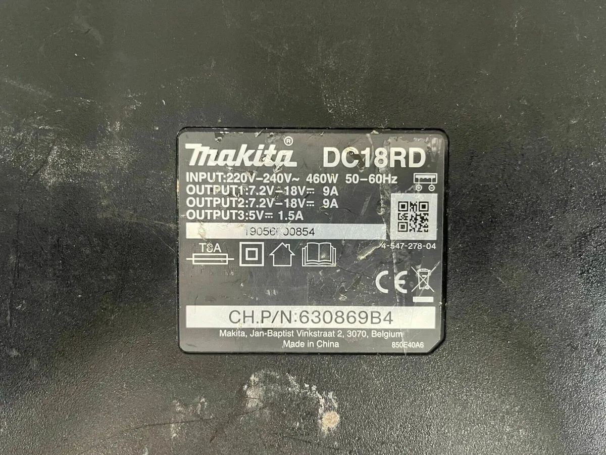 Makita Twin Charger - Image 2