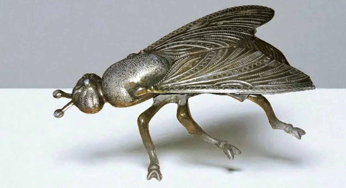 Vintage Italian brass fly ashtray - Image 1
