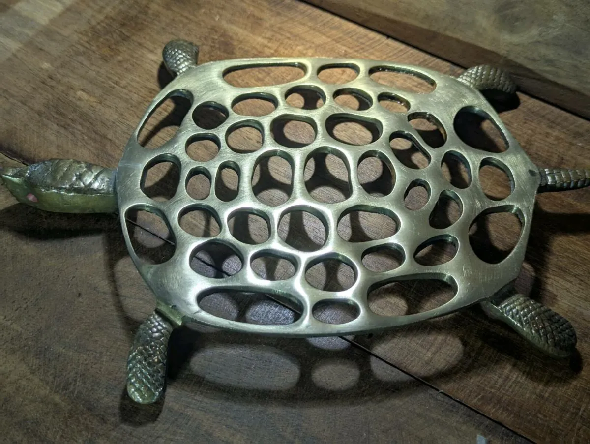 Trivet - Image 3