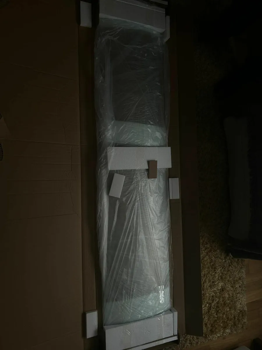 Quadrant Shower doors 900 - Image 2