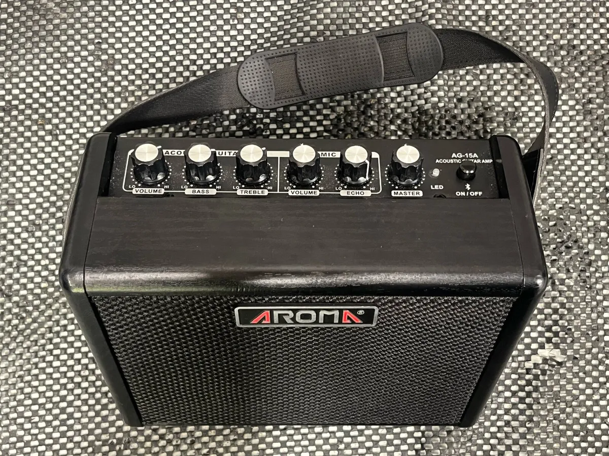 Aroma AG-15A Rechargeable Acoustic Amp - Image 3