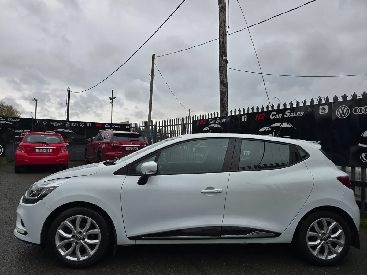 171 Renault Clio 1.1 Petrol, LOW MILES, NEW NCT - Image 4