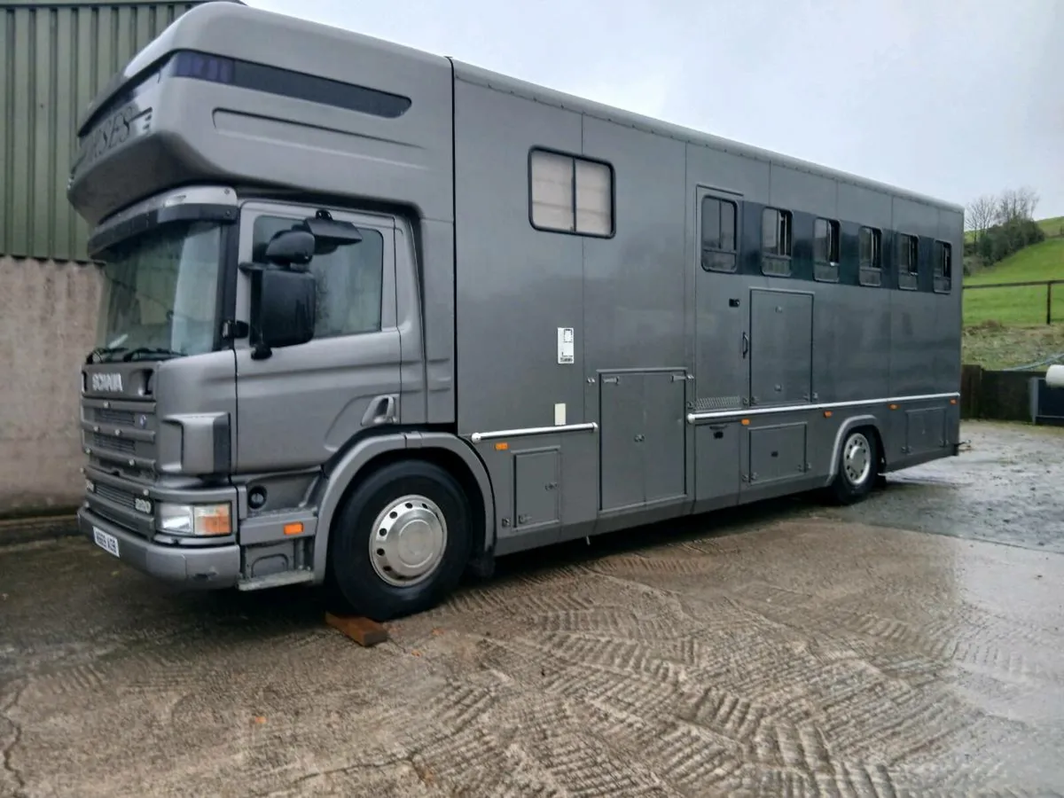 18ton scania 5 horse lorry - Image 1