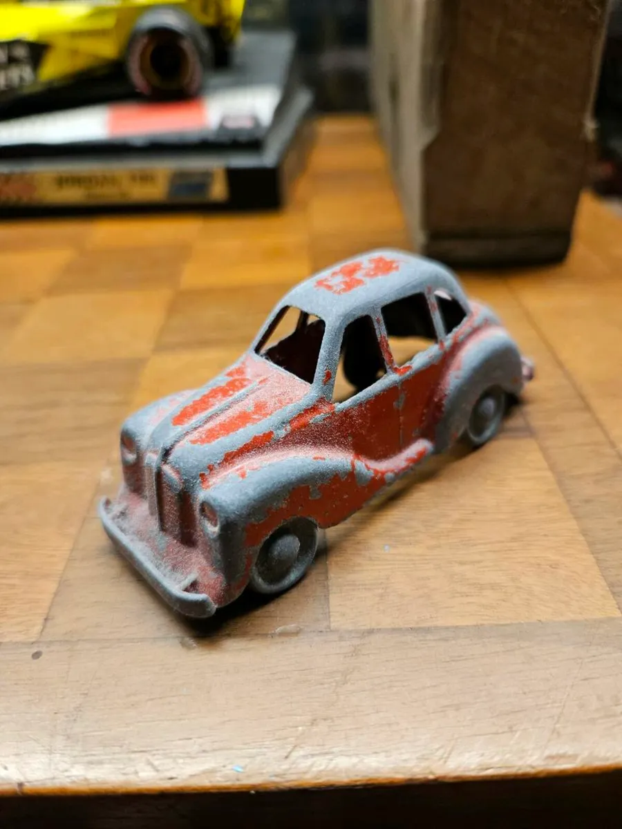 Dinky Lonestar Crescent Car - Image 1