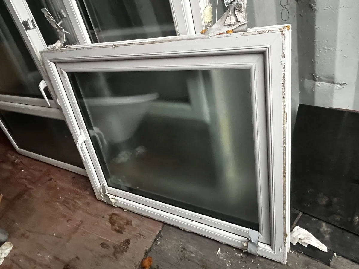 Household furniture - Image 2