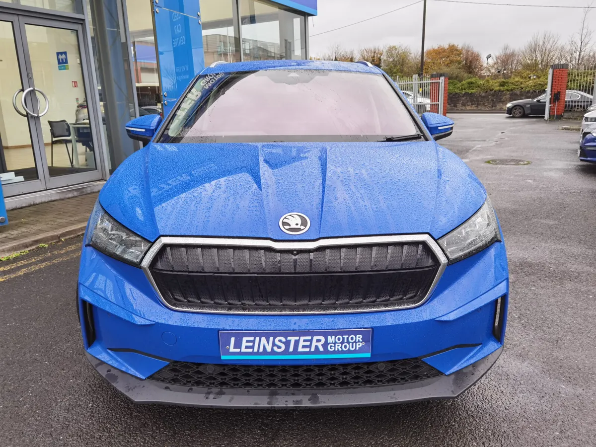 SKODA ENYAQ 82KWH IV 80 SUITE **HUGE SPEC** - Image 2