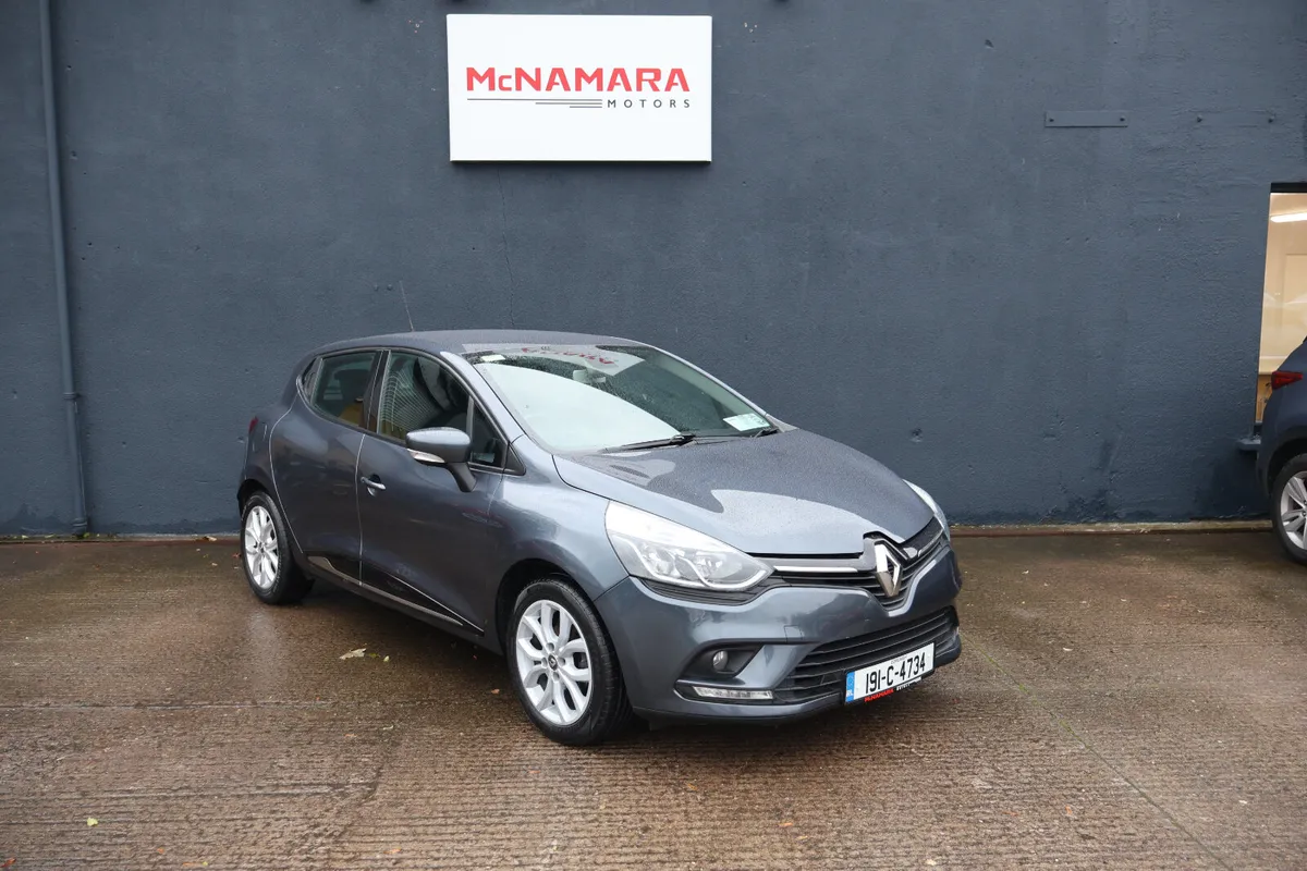 Renault Clio Dynamique S NAV Low Km's Exceptional - Image 1