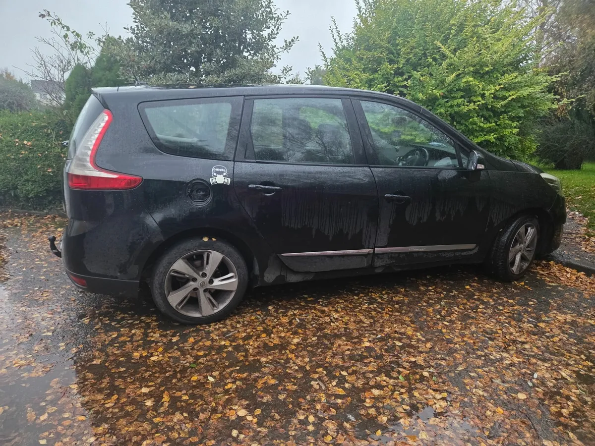 Renault Grand Scenic 2012 - Image 4