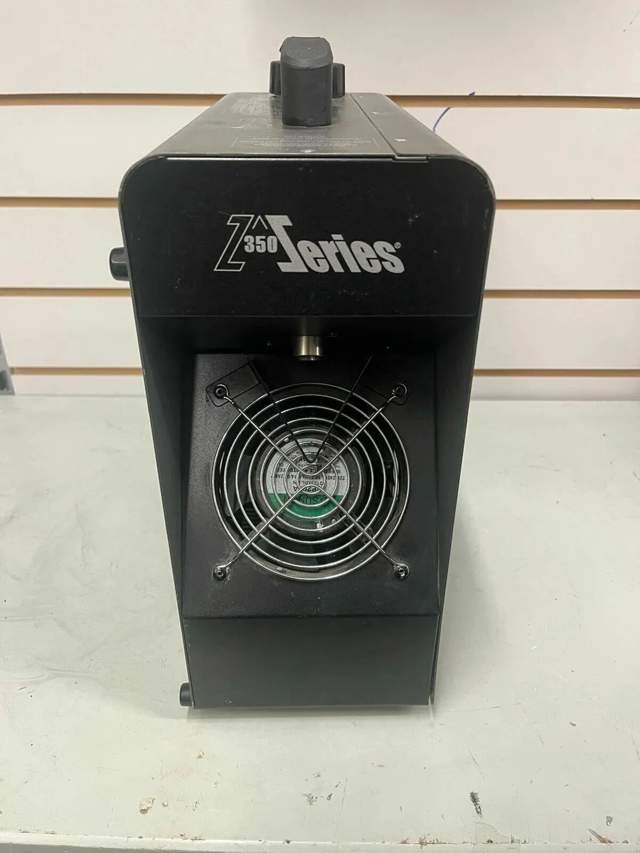 Antari Fog Machine - Image 2