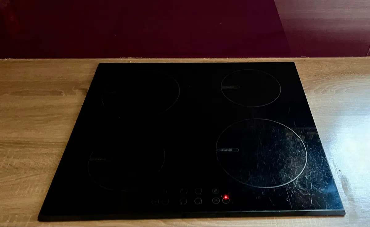 NORDMENDE INDUCTION HOB BLACK 560MM - Image 3