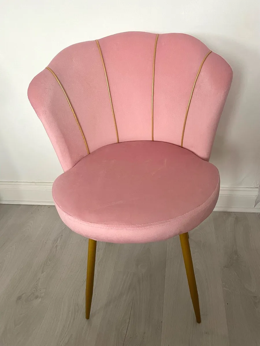 Brand New Pink Velvet Chair - Image 1