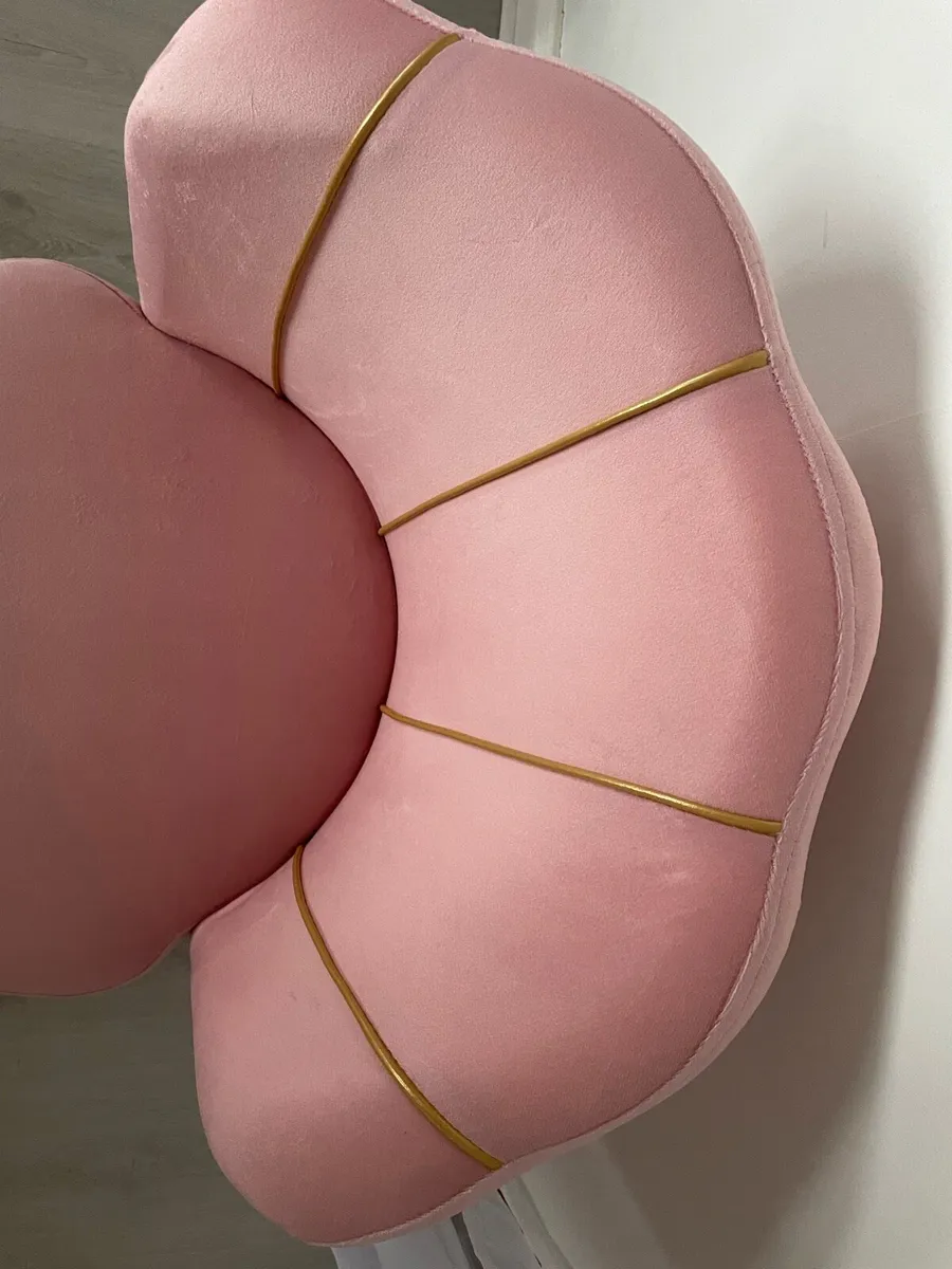 Brand New Pink Velvet Chair - Image 3