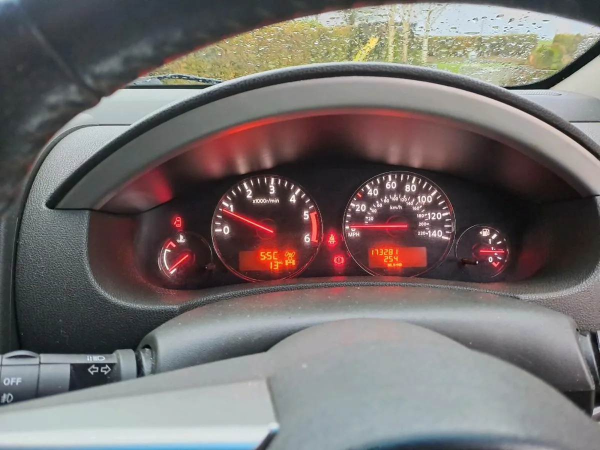 141 Nissan pathfinder - Image 3