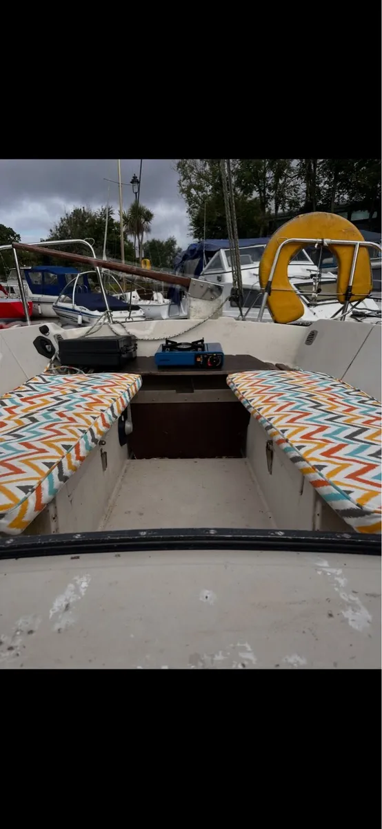 Sailing boat - Image 3