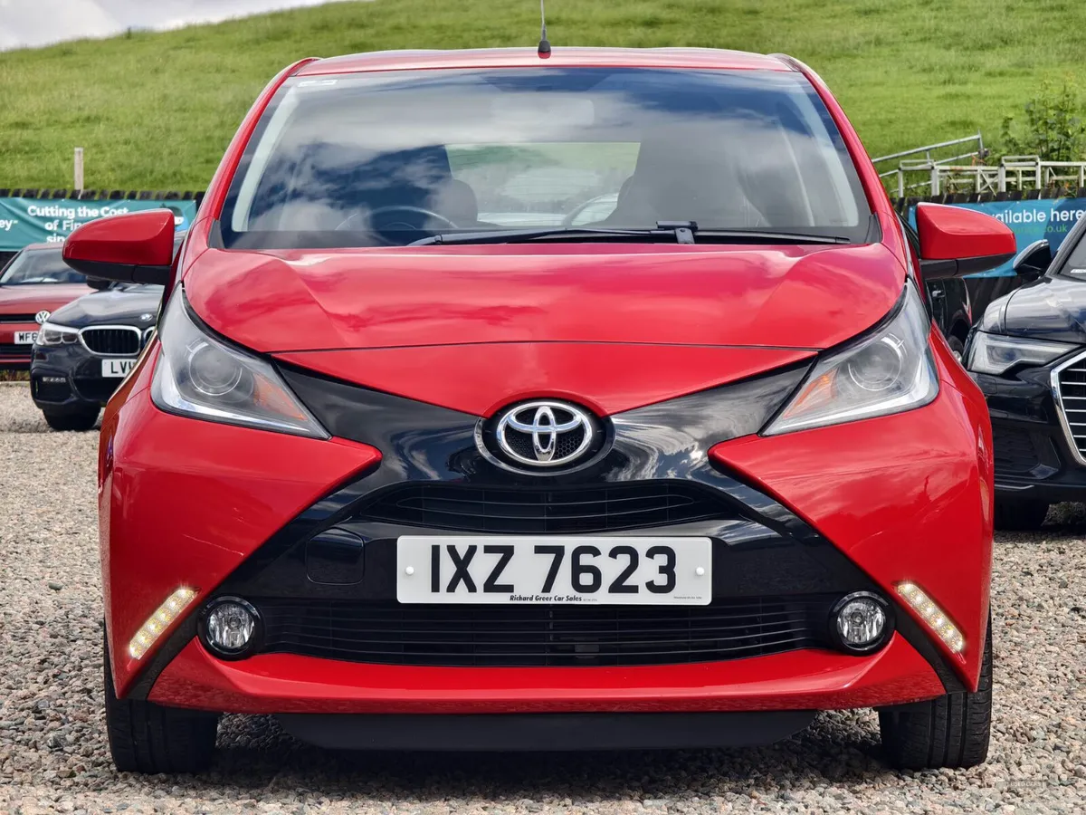 MARCH 2016 TOYOTA AYGO 1.0 VVT-i X-PRESSION 5DR - Image 2