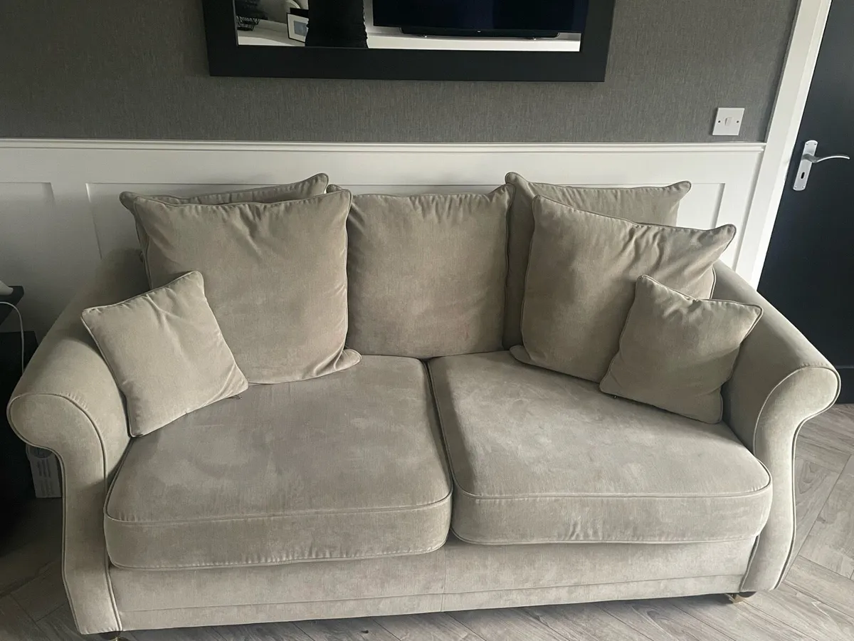 2 & 3 Seater Sofa sold together - Image 1