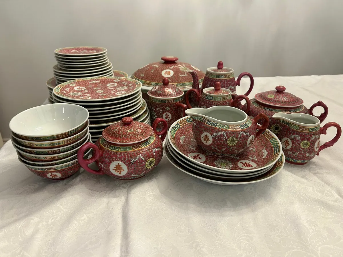 Porcelain 48pc red famille rose set, Killiney D - Image 1