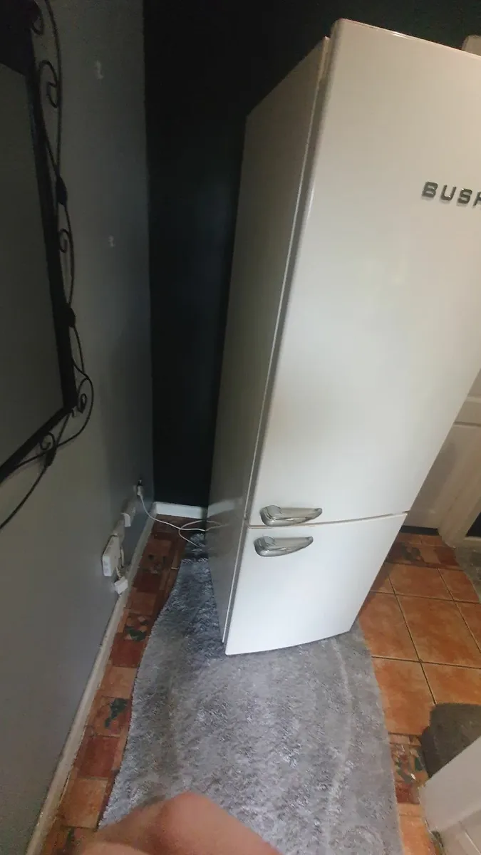 Fridge freezer - Image 4