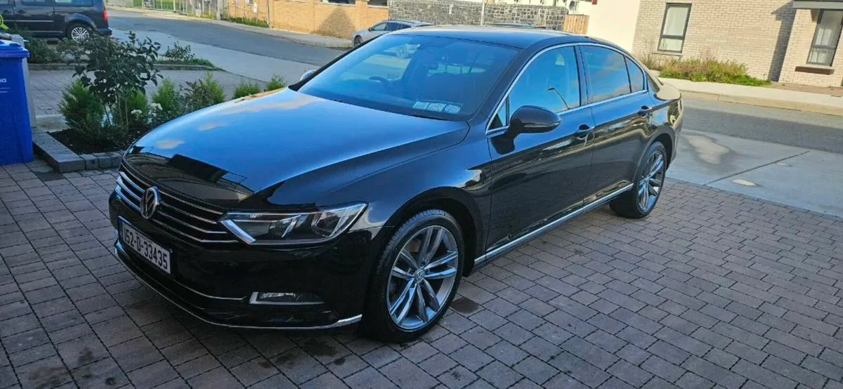 Volkswagen Passat, TDI, Bluemotion - Image 1