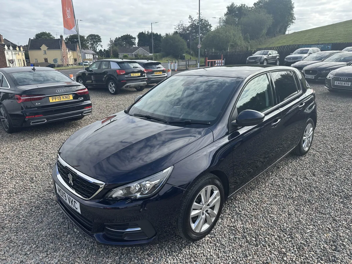 JUNE 2019 PEUGEOT 308 ACTIVE 1.5 BLUE HDI 130 5dr - Image 4
