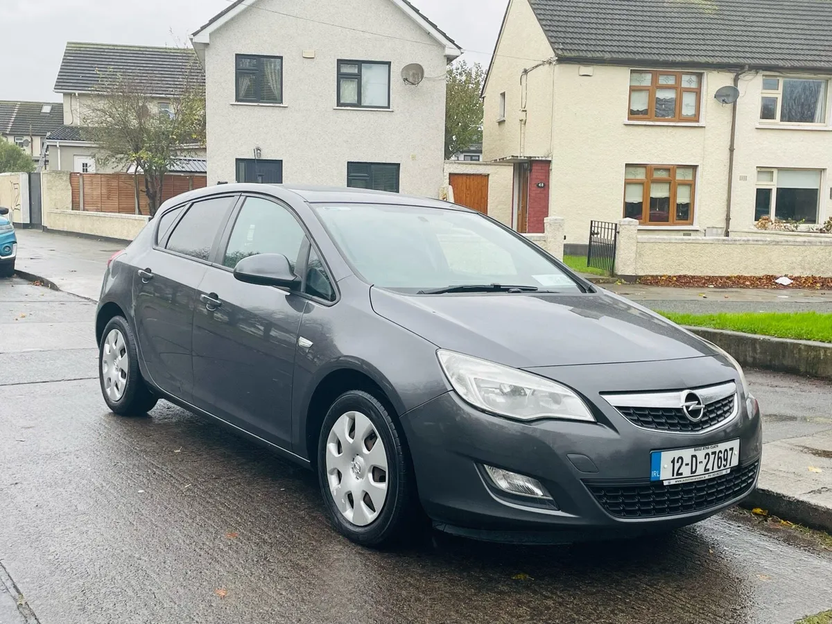 Opel Astra CVRT 6/26 - Image 1