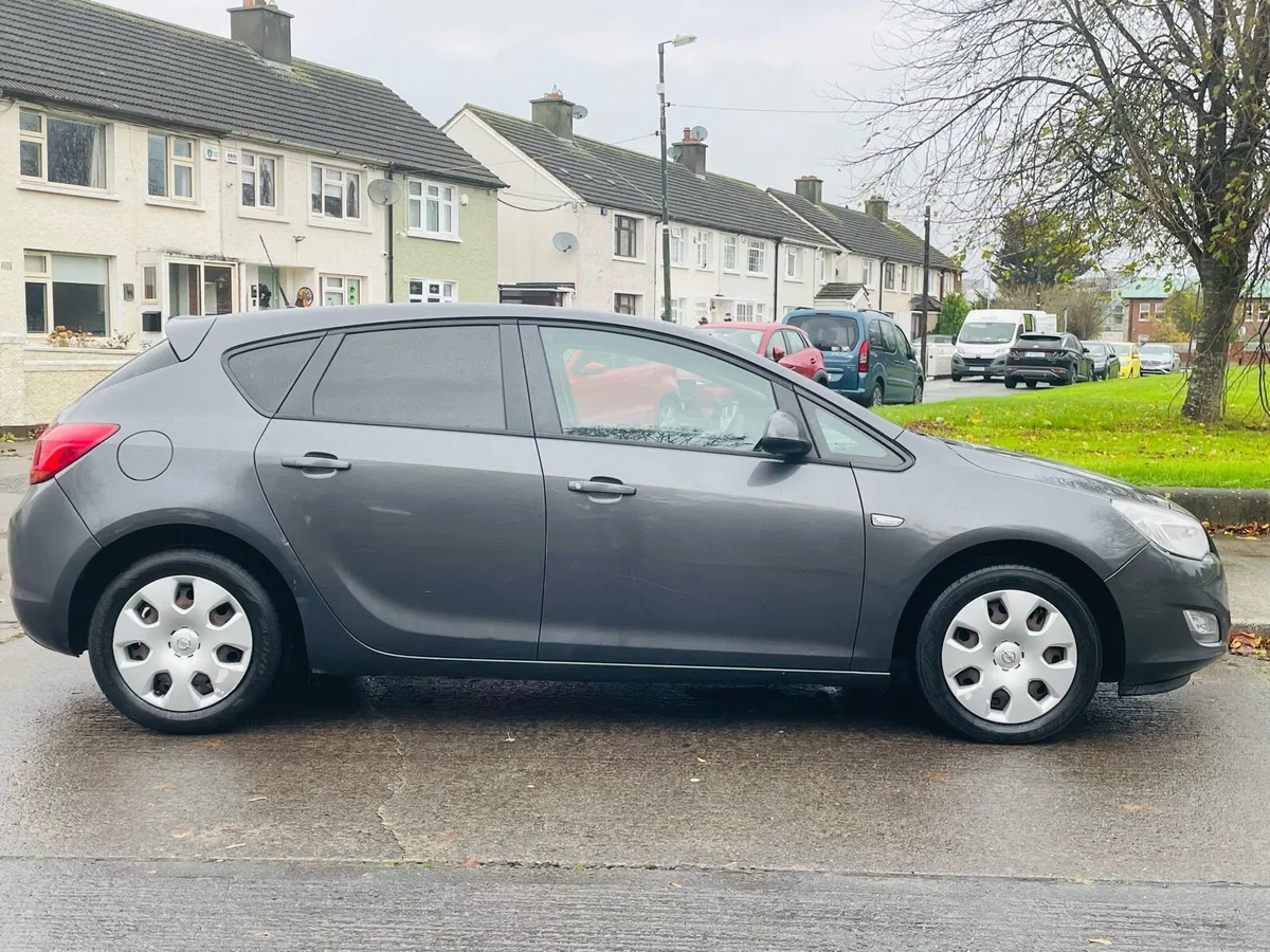 Opel Astra CVRT 6/26 - Image 2