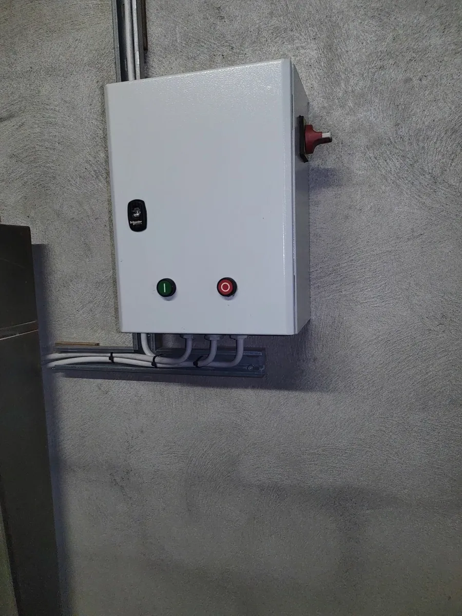 Dust extractor  250mm intake - Image 3