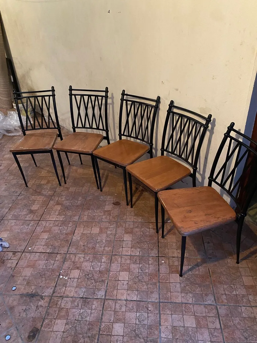 Chairs x 5 - Image 1