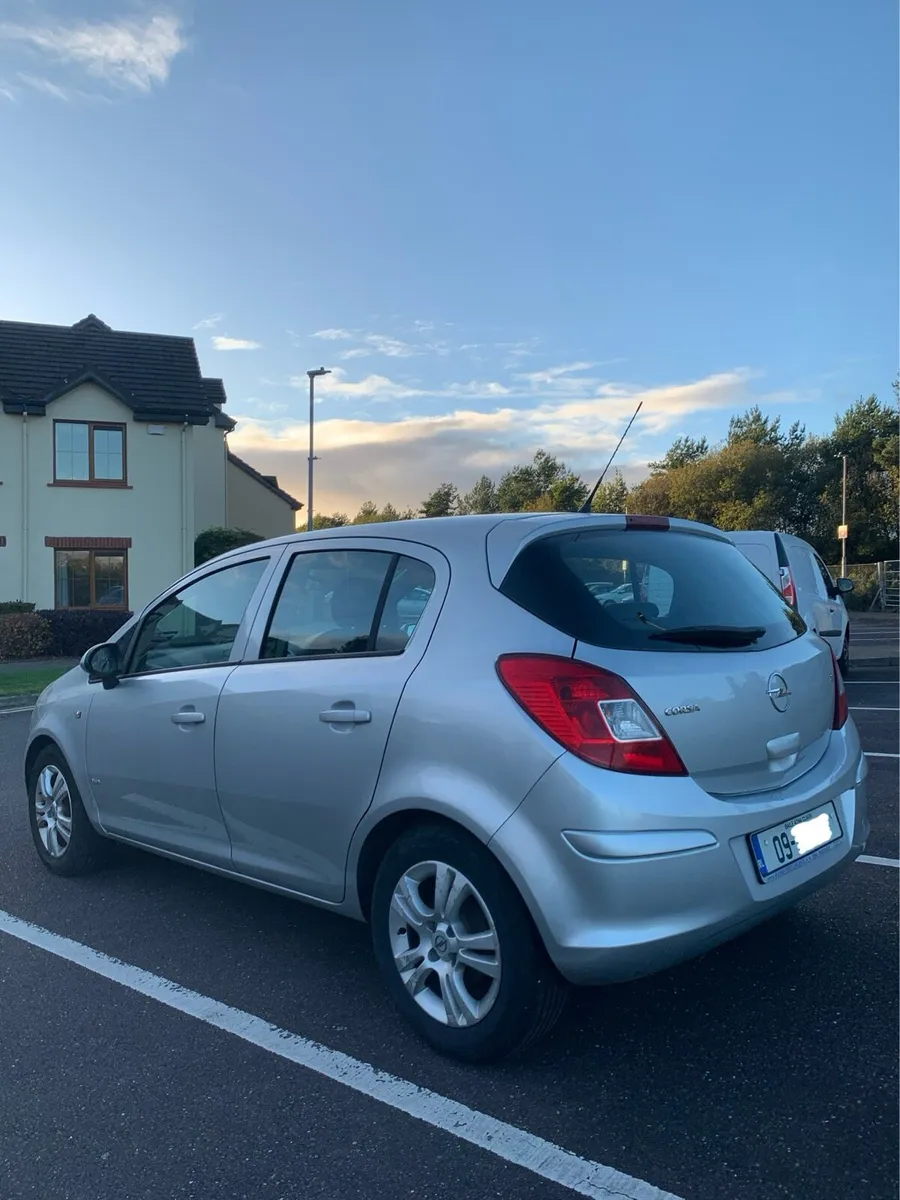2009 Opel Corsa - Image 2