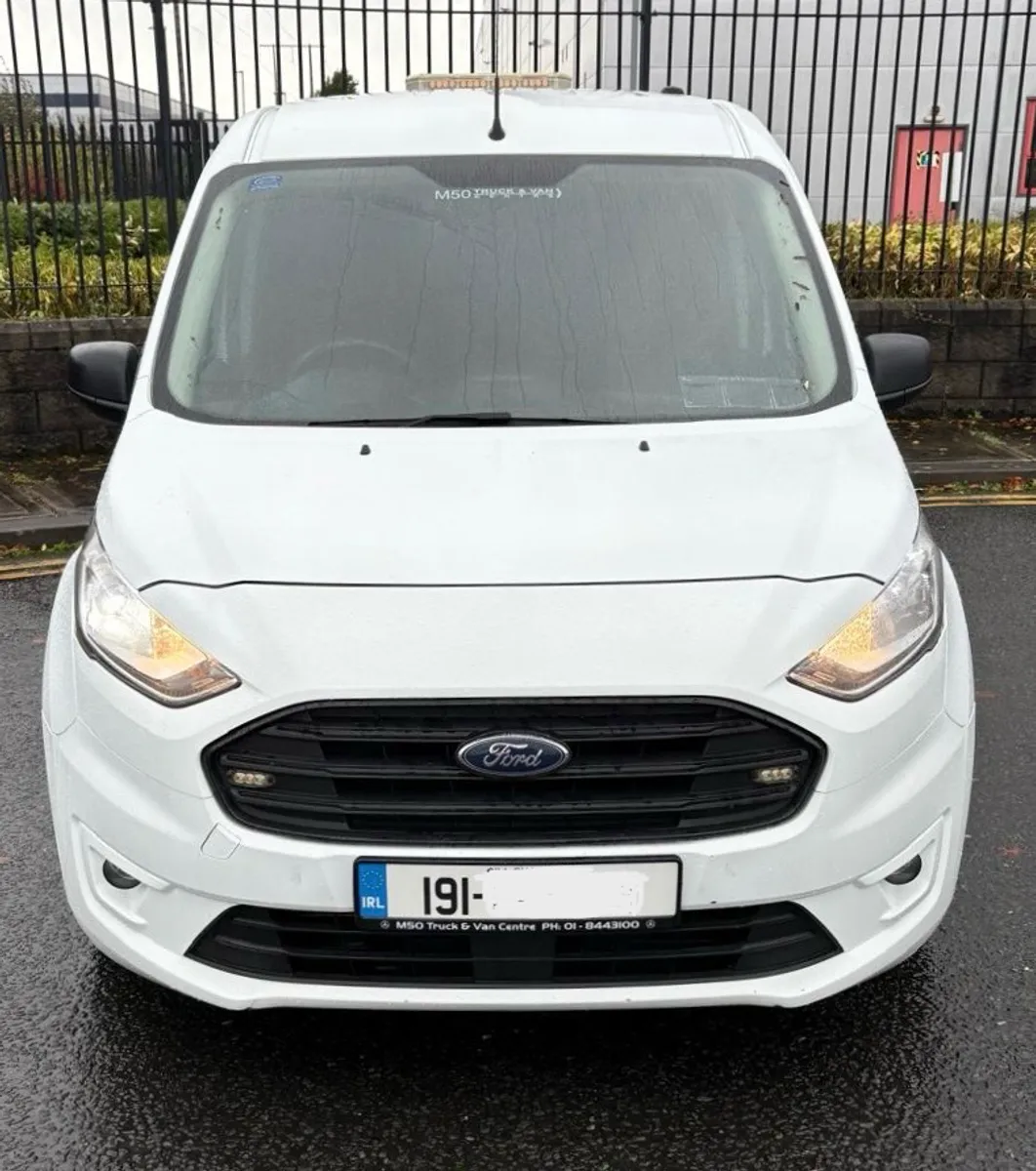 2019 Connect SWB Trend  3 Seater - Image 2